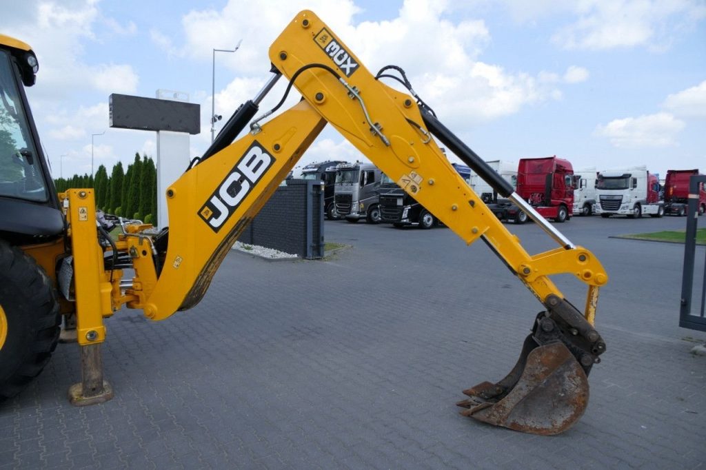 JCB 3CX Backhoe Loader Clima - 5172 hours